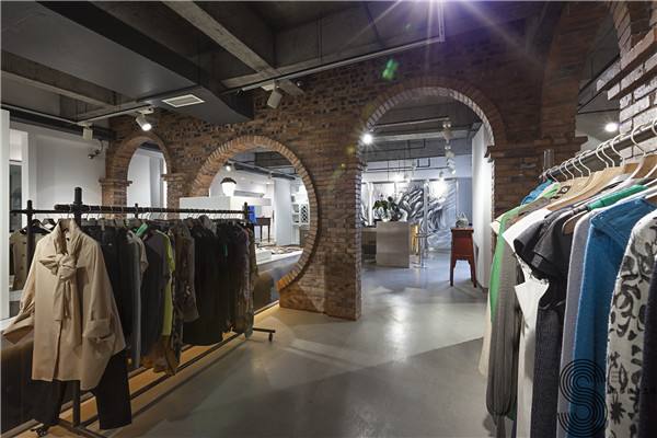深圳寶安服裝店裝修公司